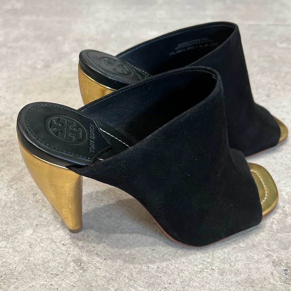 Tory Burch Black/Gold Slide Heel. Elegant. Stylish. Size 5